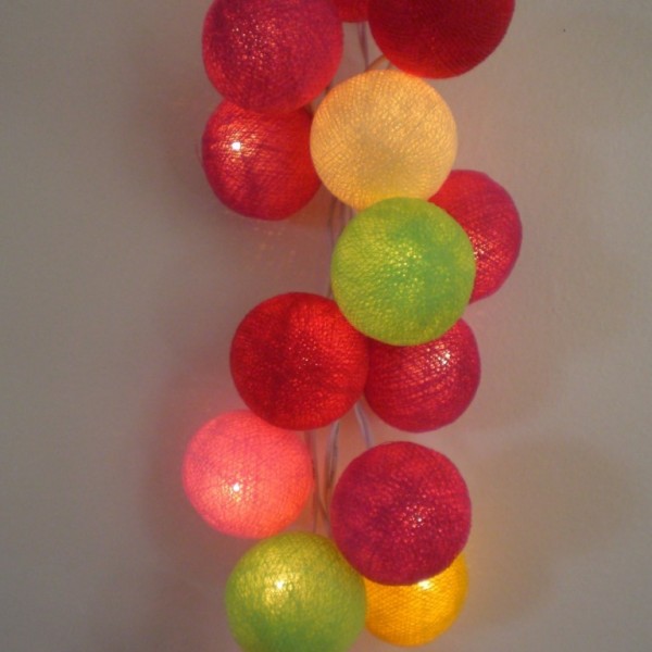 Guirlande lumineuse boules en coton multicolore 20LEDS L360